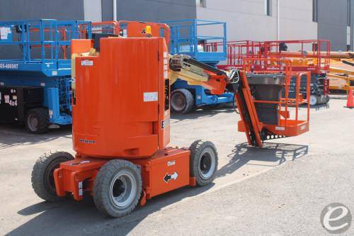 2018 JLG E300AJP