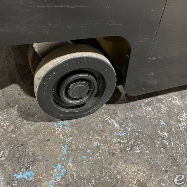 2022 Yale NR045EB