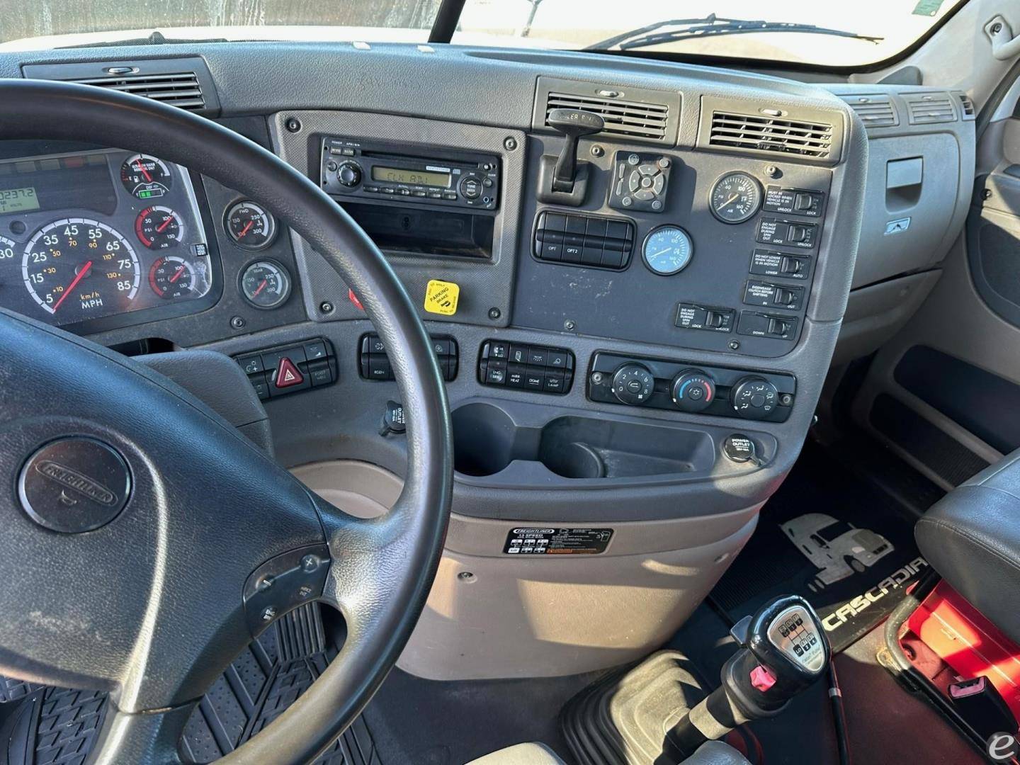 2013 Freightliner CASCADIA 125