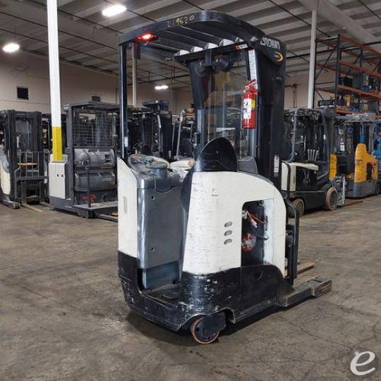 2016 Crown RR5725-45