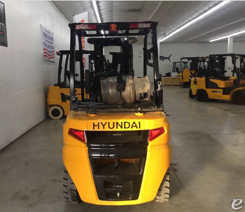 2025 Hyundai 30L-9A