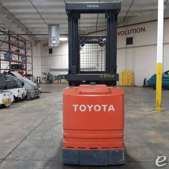 2012 Toyota 6BPU15 Electric Order Picker - 123Forklift