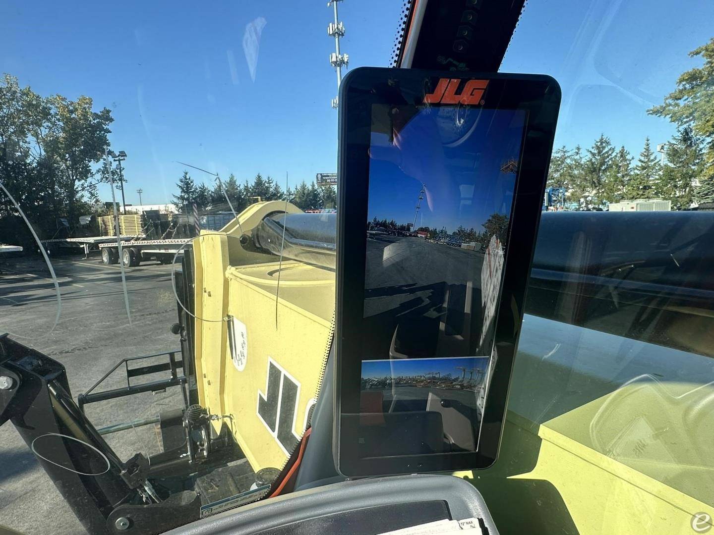 2026 JLG 1075