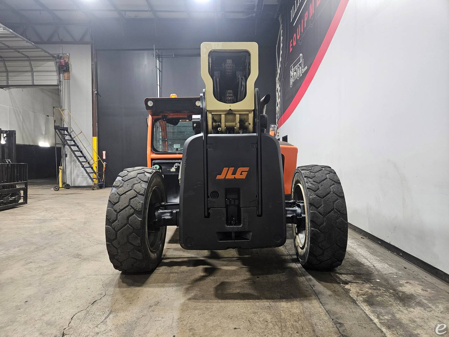 2017 JLG 1255