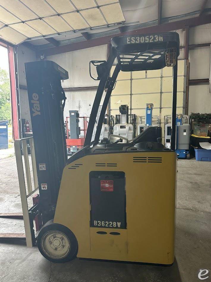 2019 Yale ESC030AD