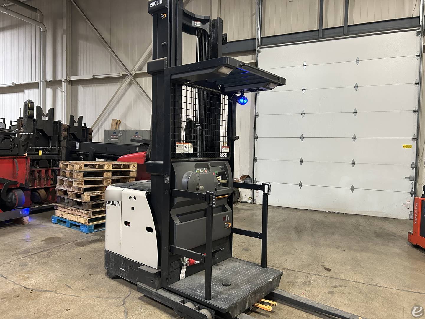 2021 Crown SP3520-30