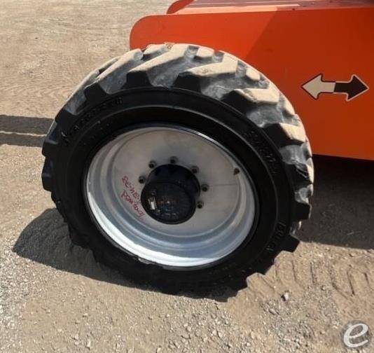 2015 JLG 660SJ