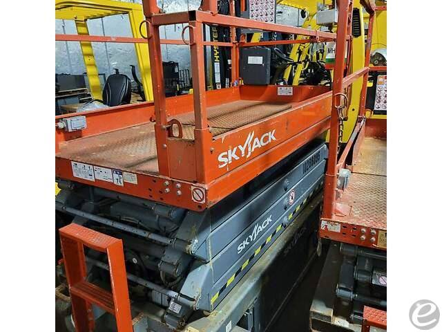 2014 Skyjack SJ-4632 Electric Scissor Lift - 123Forklift