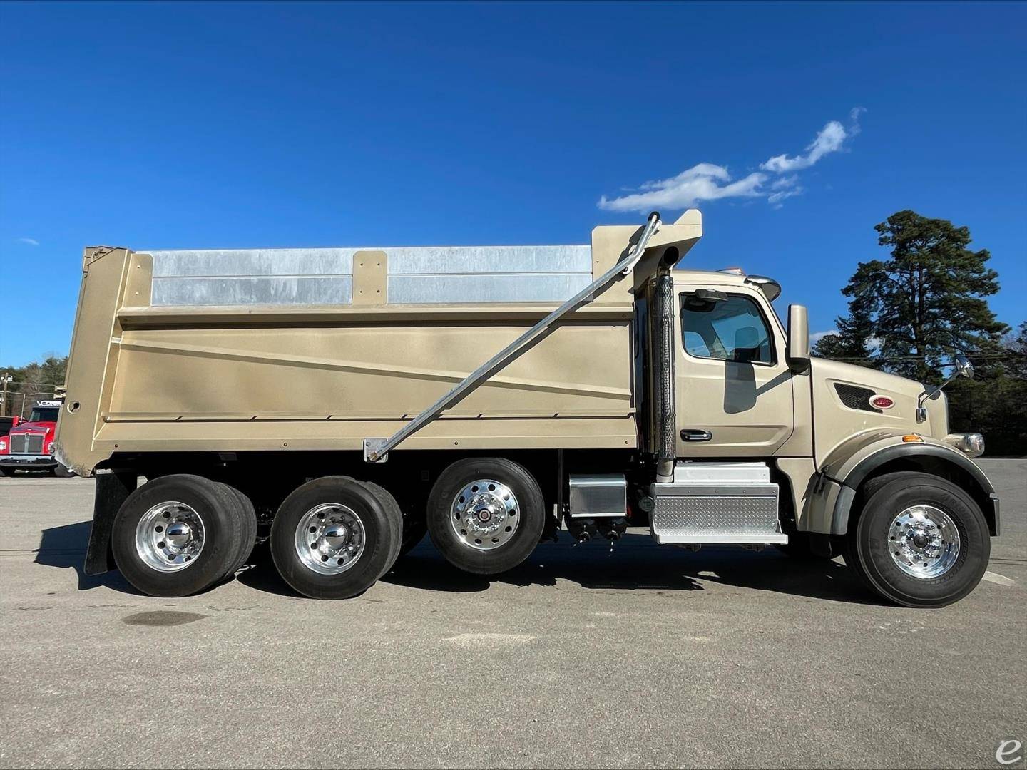 2024 Peterbilt 567