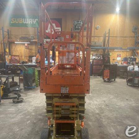 2018 JLG 2632ES