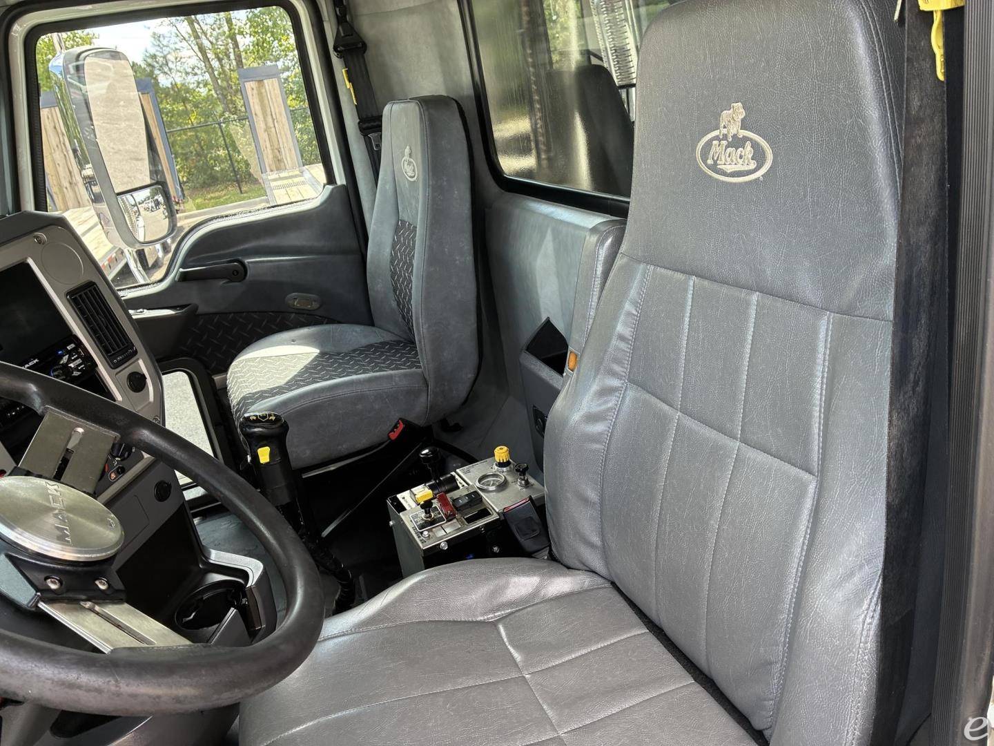 2018 Mack GRANITE GU713