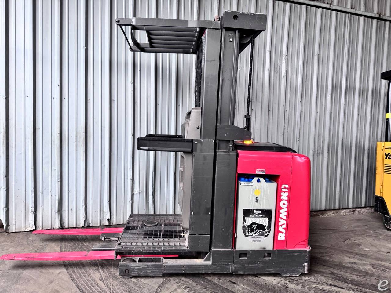 2013 Raymond 520-OPC30TT Electric Order Picker - 123Forklift