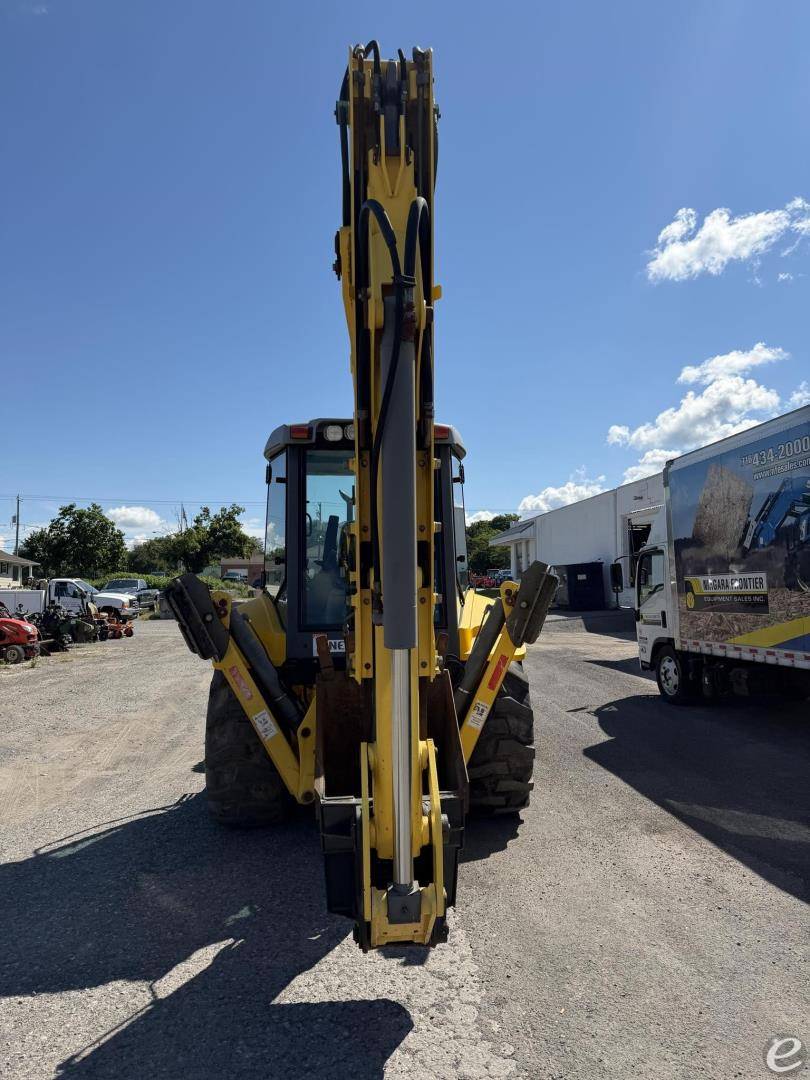 2006 New Holland B95