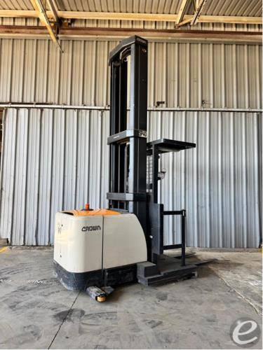 2018 Crown SP4050-30