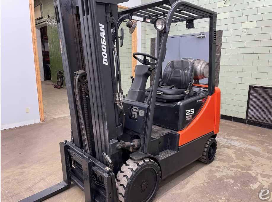 2017 Doosan GC25E-5 LP Gas Forklift - 123Forklift