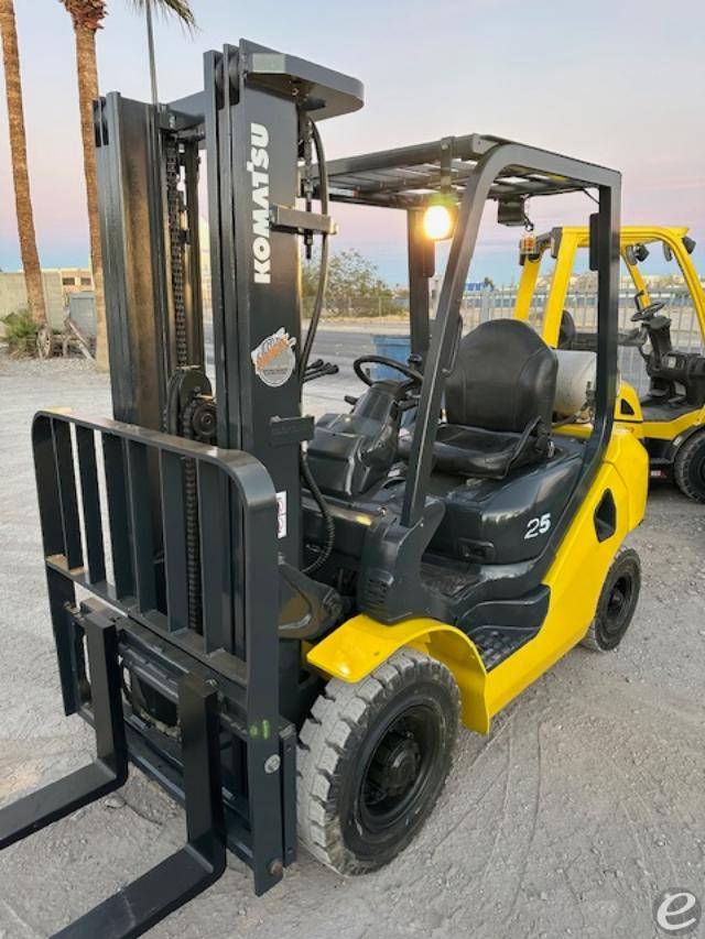 2012 Komatsu FG25T-16 LP Gas Forklift - 123Forklift