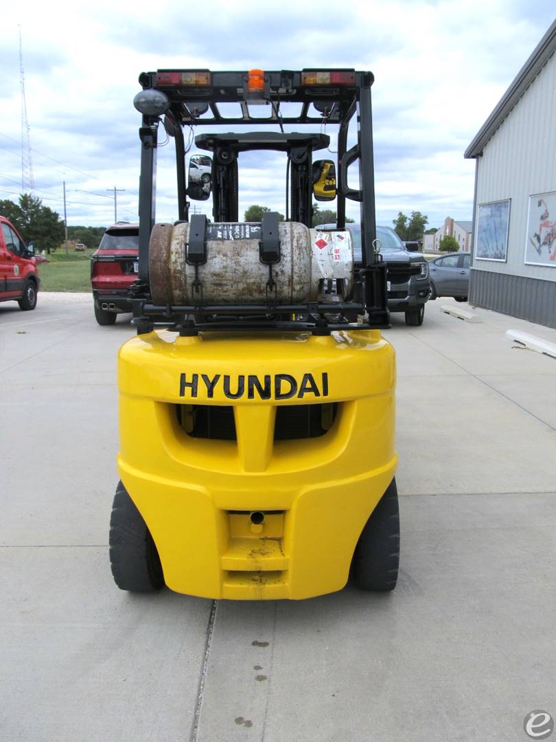 2016 Hyundai 25L-7A