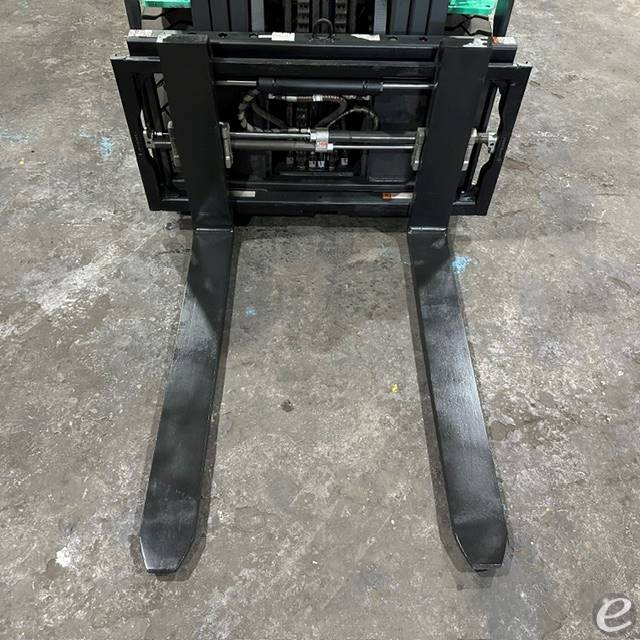 2021 Mitsubishi FGC33N