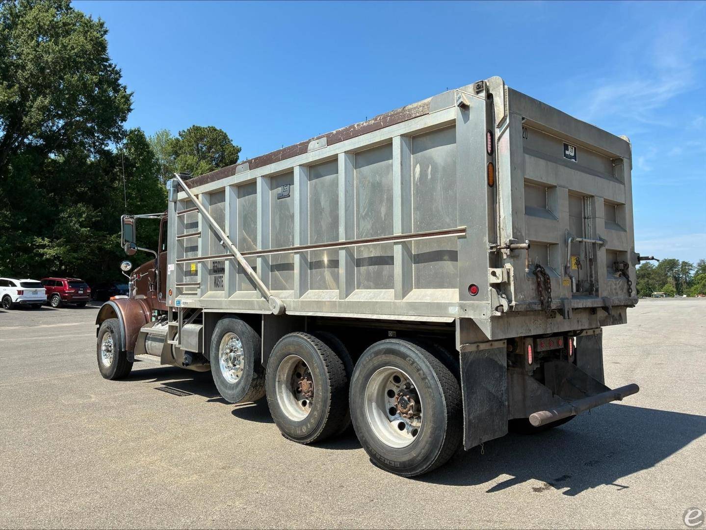 2019 Peterbilt 365