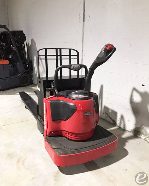 2015 Raymond 8410 Electric Forklift - 123Forklift