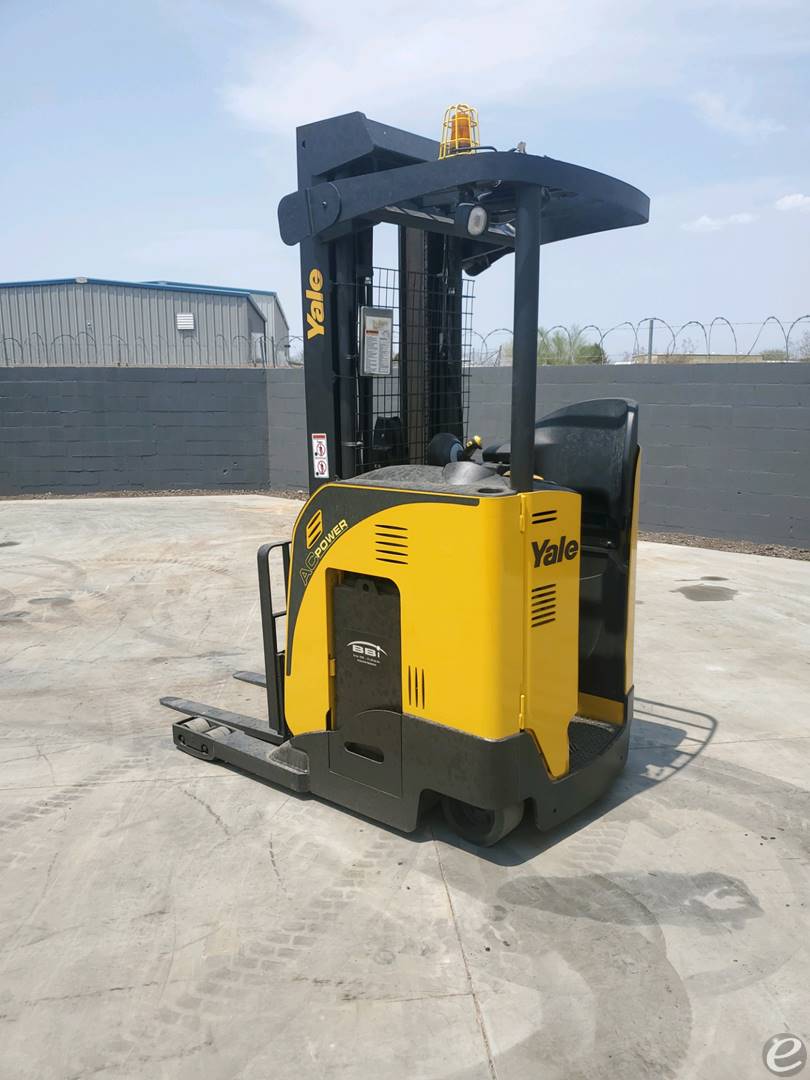 2015 Yale NR035EA