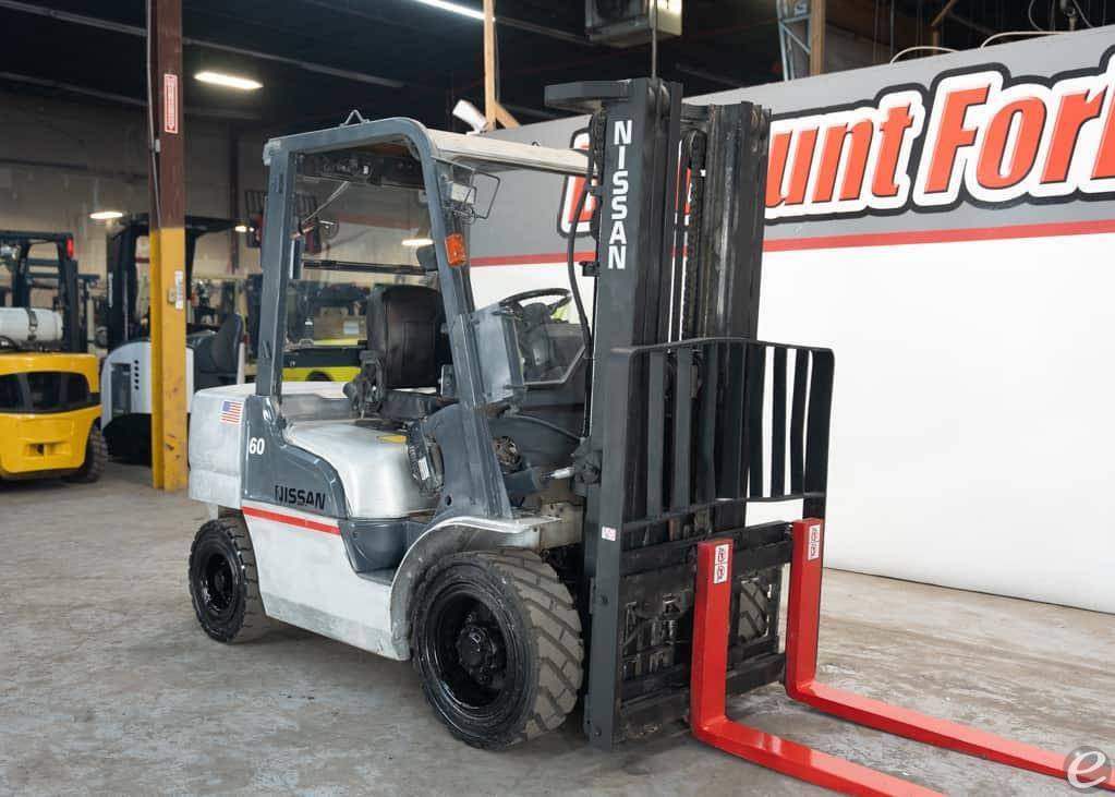 2009 Nissan                                             MYGL02A30V Diesel Forklift - 123Forklift