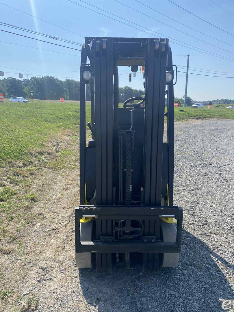 2017 Yale ERC-040VAN