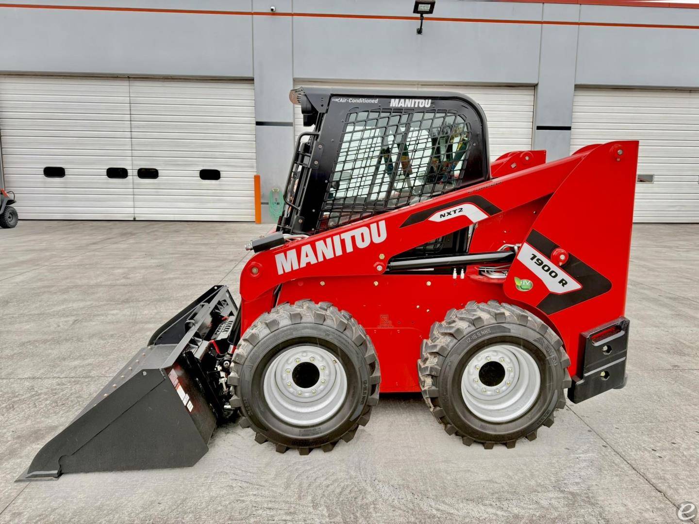 2025 Manitou 1900R