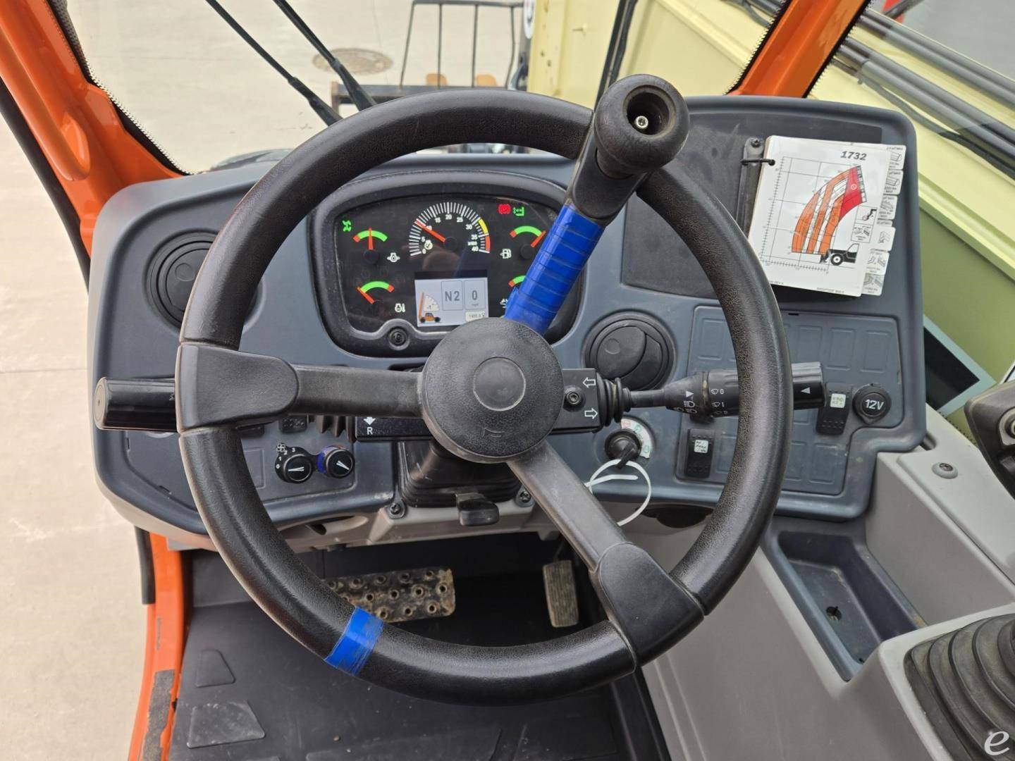 2019 JLG 1732