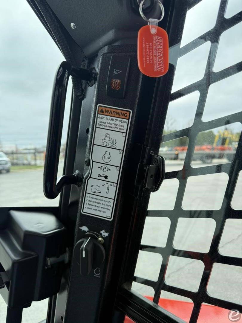 2025 Manitou 3300V