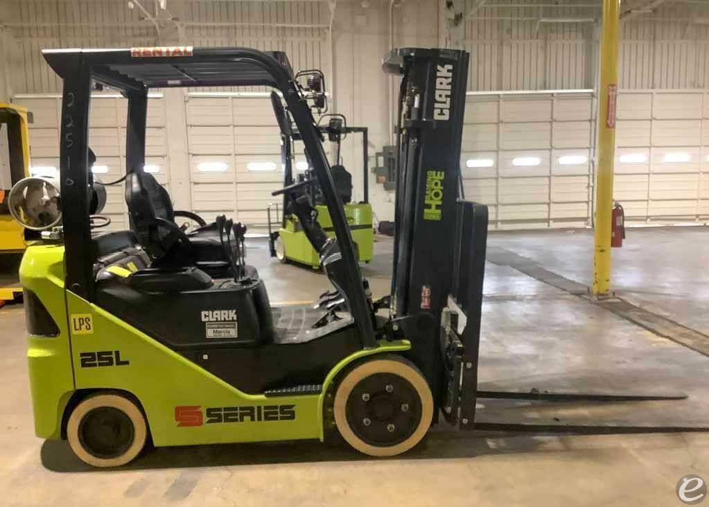 2024 Clark S25CL LP Gas Forklift