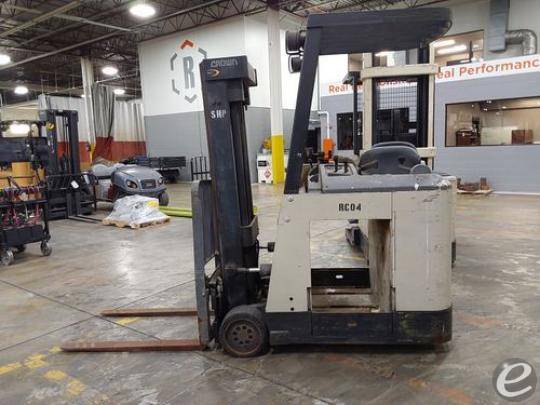 2006 Crown RC5545-40 Electric Forklift - 123Forklift