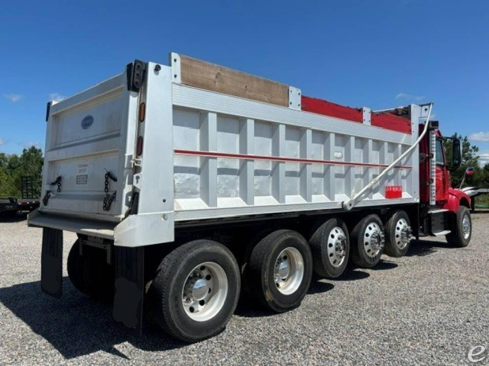 2017 Volvo VHD64F200