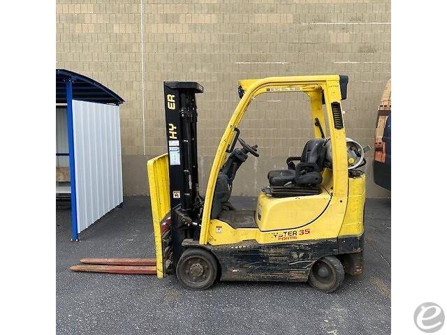 2017 Hyster S35FT LP Gas Forklift - 123Forklift
