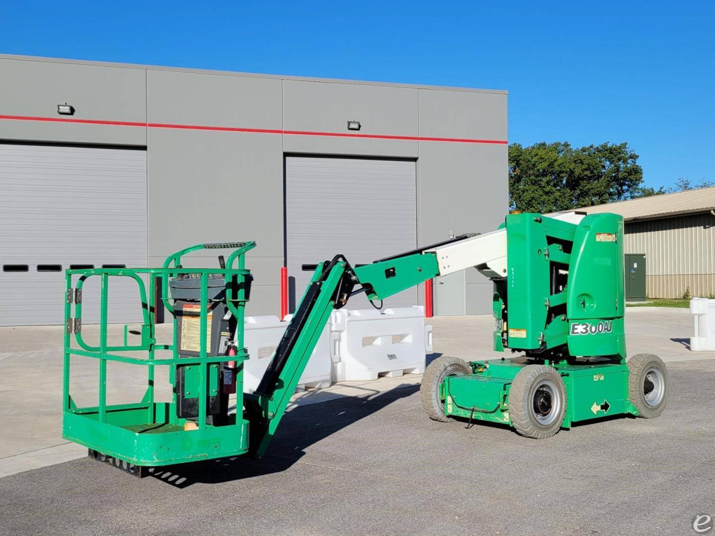 2014 JLG E300AJ Electric Boom Lift - 123Forklift