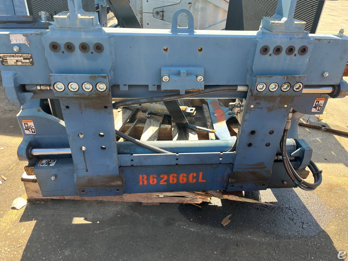 2020 Rightline LC35H-10-3AC-AP