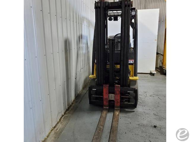 2017 Yale GC050VX LP Gas Forklift - 123Forklift