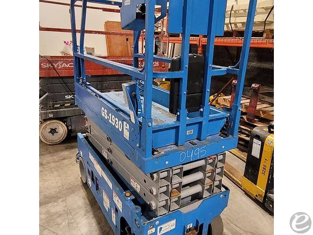 2015 Genie GS-1930 Electric Scissor Lift - 123Forklift