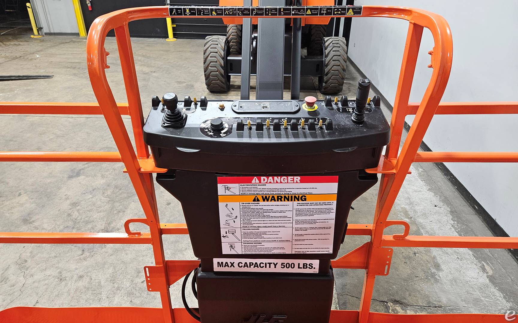 2015 JLG 800AJ