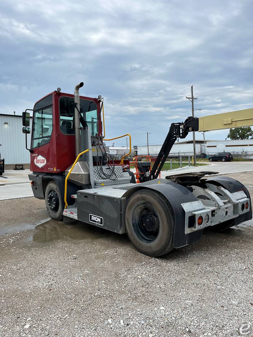 2024 Terberg YT223