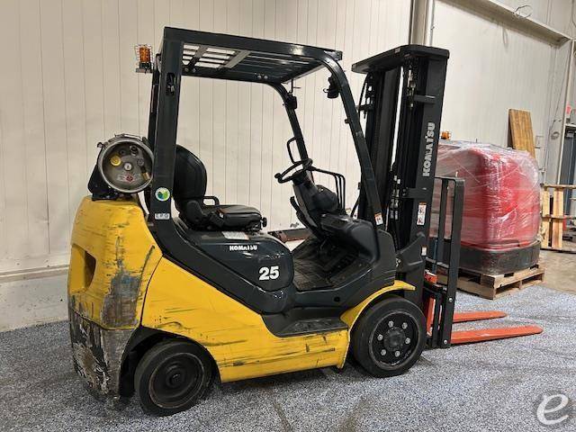 Komatsu FG25ST-16
