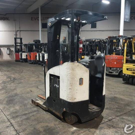 2016 Crown RR5725-45