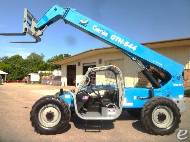 2015 Genie GTH844 Diesel Telehandle...