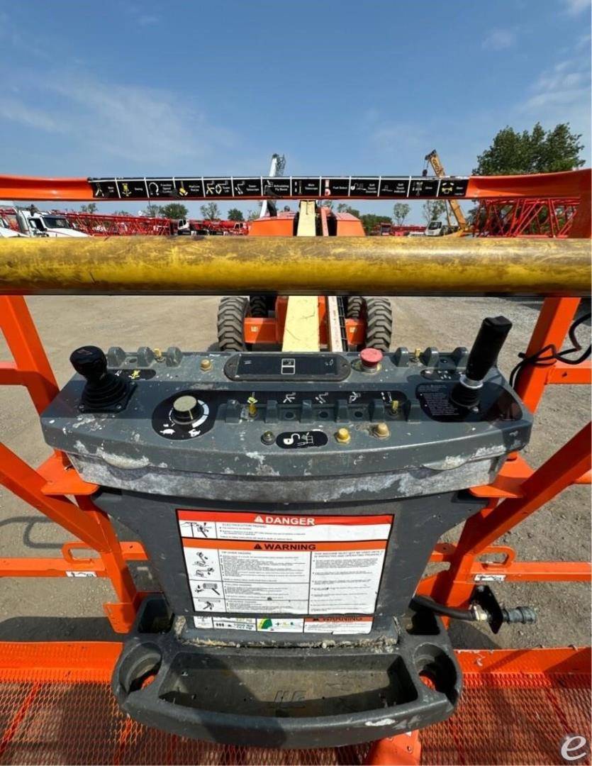 2013 JLG 600S