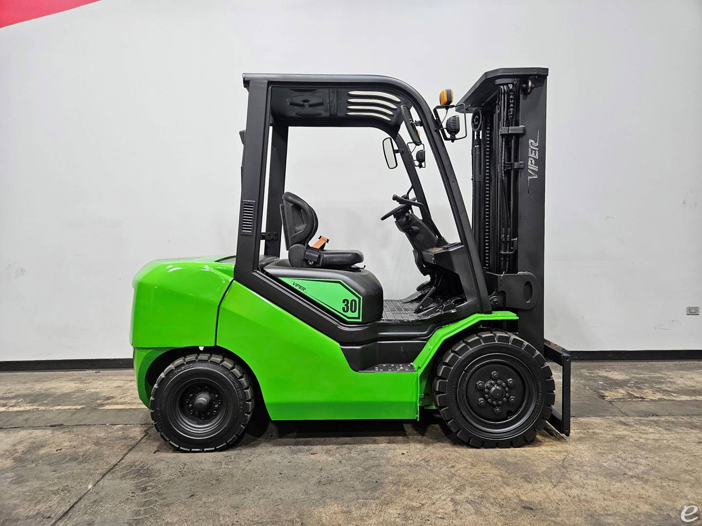 2022 Viper Lift Trucks FD30
