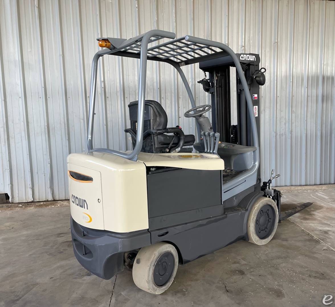 2008 Crown FC4525-55 Electric Forklift - 123Forklift