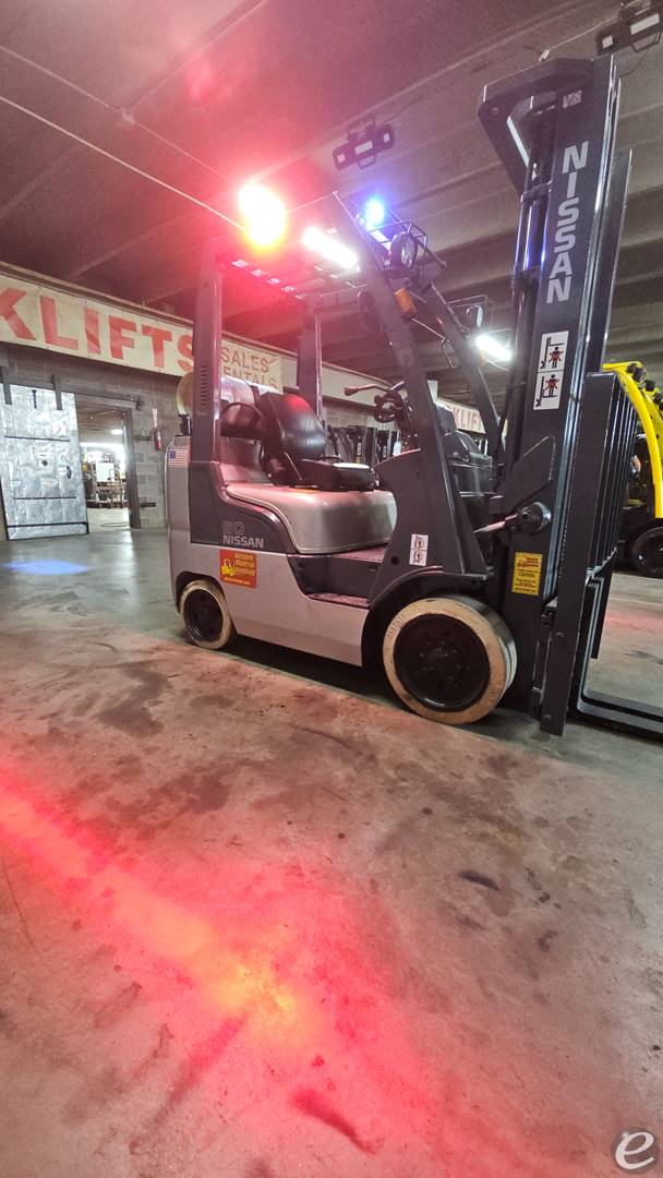 2010 Nissan MCP1F2A25LV