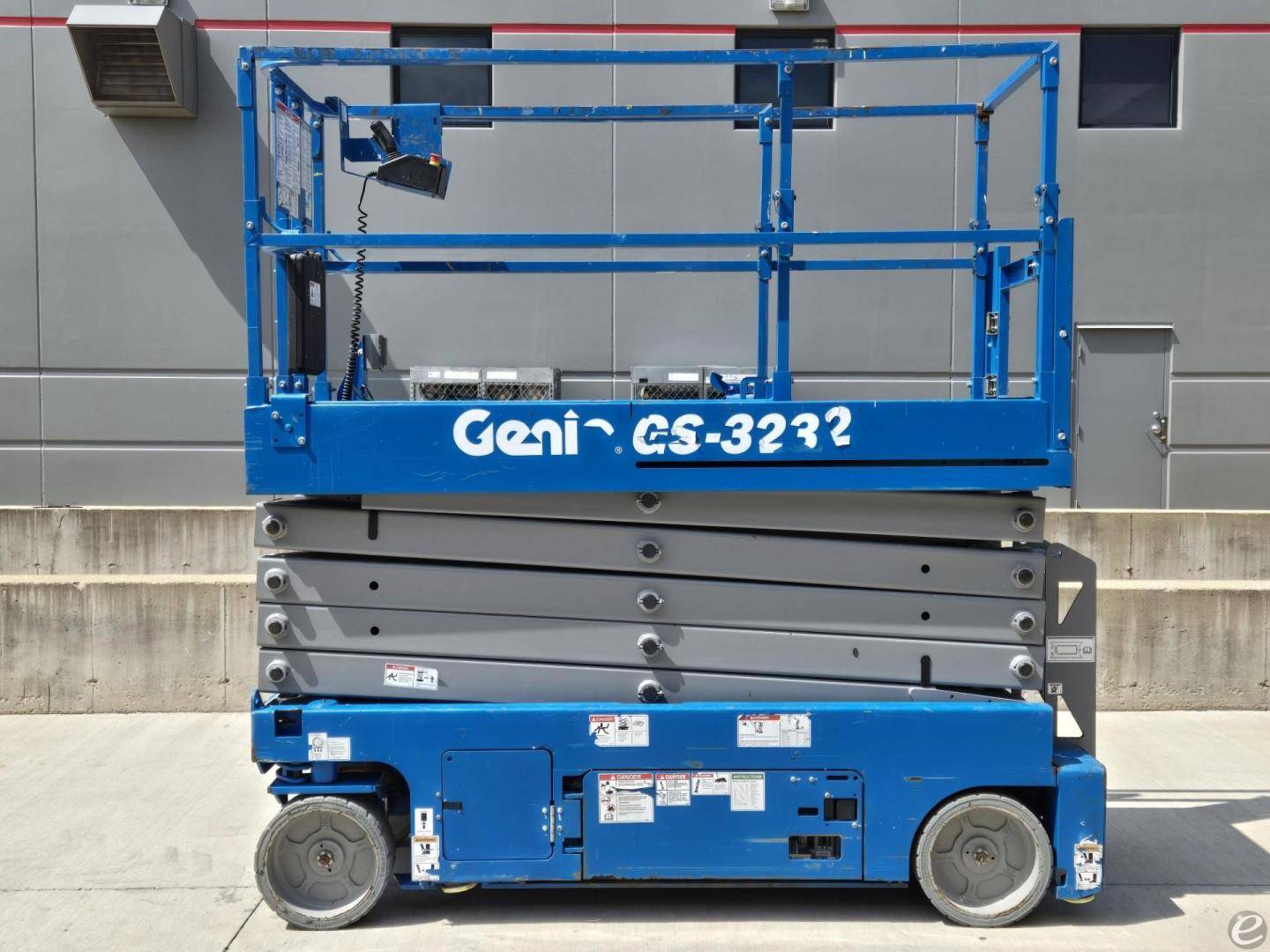 2016 Genie GS3232 Electric Scissor ...