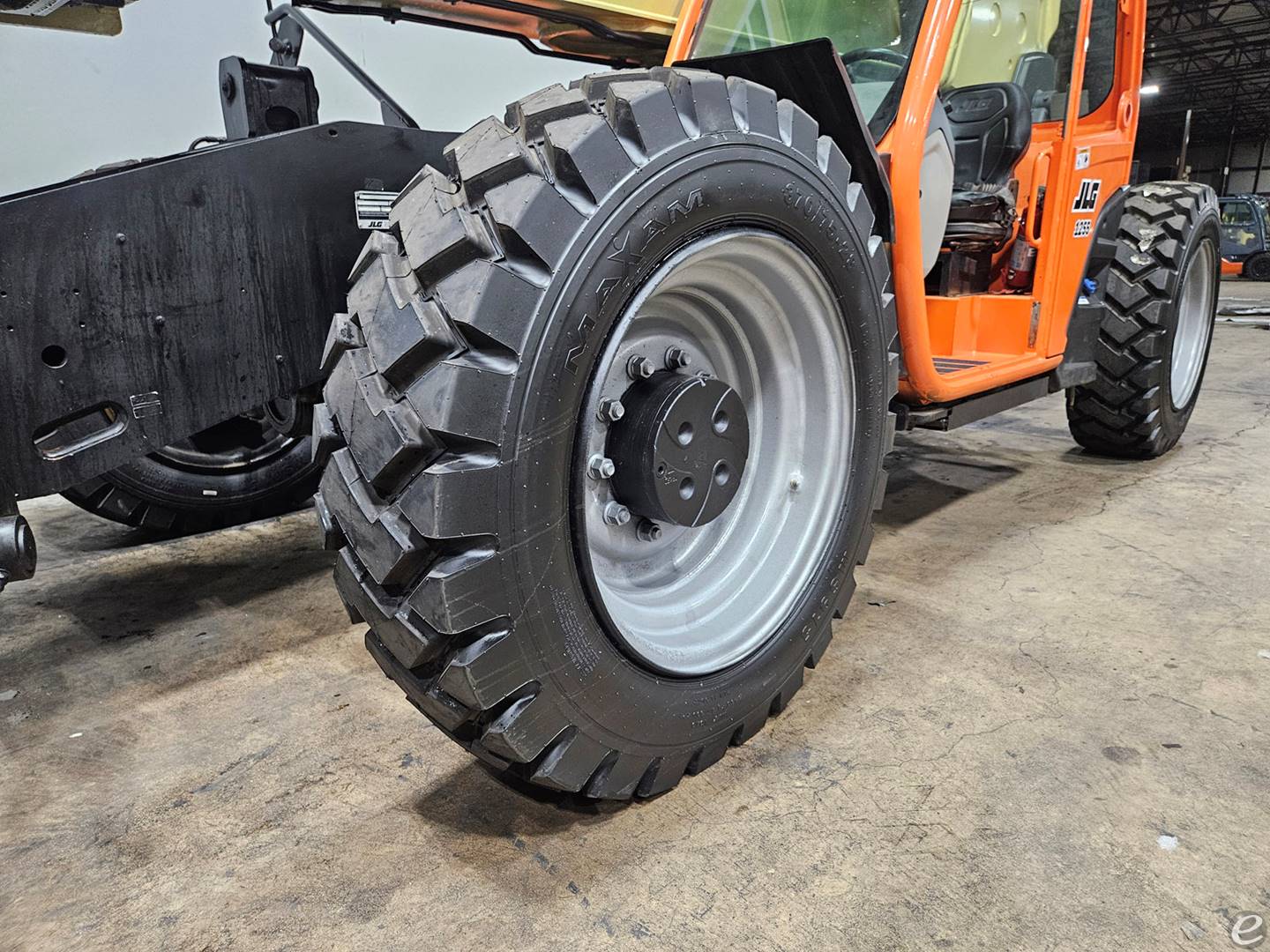 2018 JLG 1255