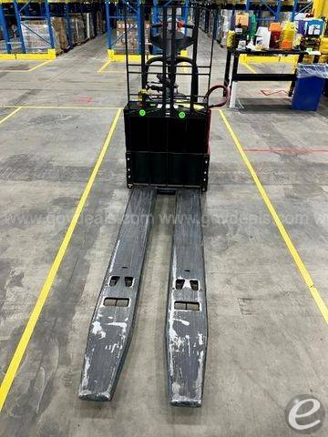 2020 Raymond 8410 Electric Forklift - 123Forklift